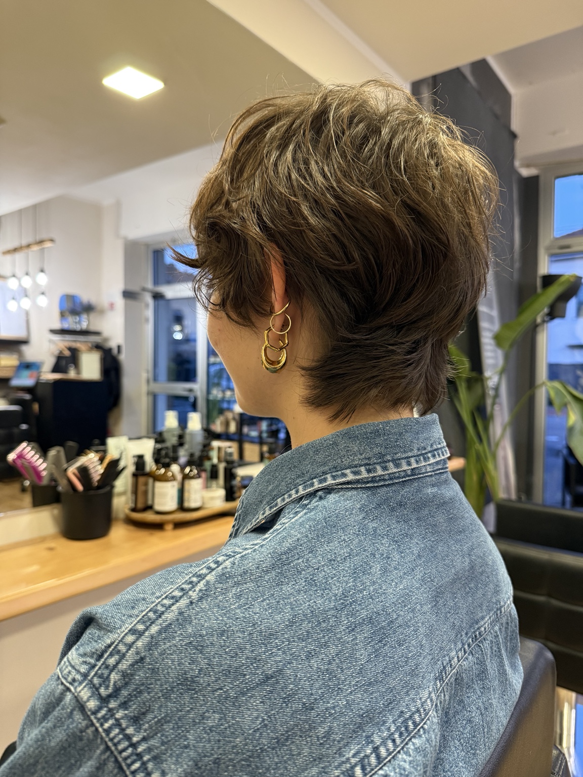 Taglio corto pixie texturizzato realizzato da GLAM